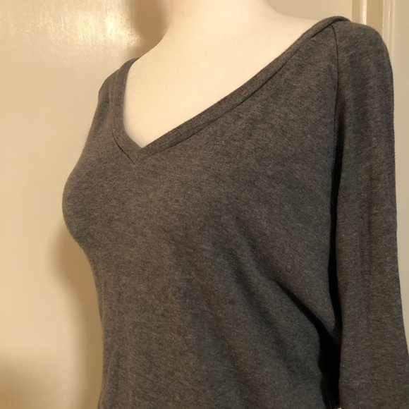 Aritzia TNA Gray Long Sleeve Shirt - Picture 4 of 5